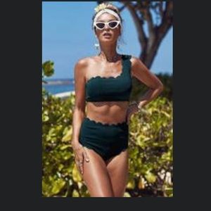 Brand new women’s Floria Fay green bikini.